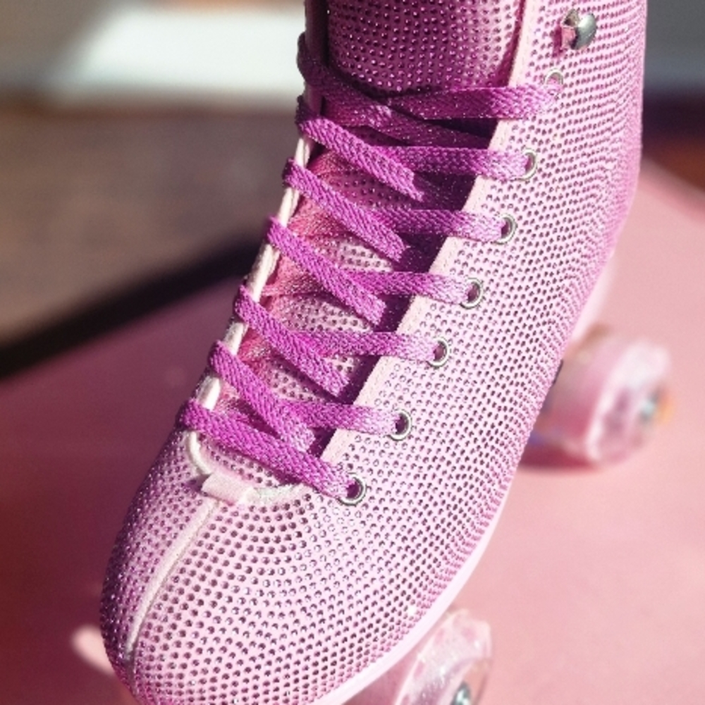 New Sparkling Pink Women's Roller Skates
